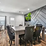Charming Nola Oasis